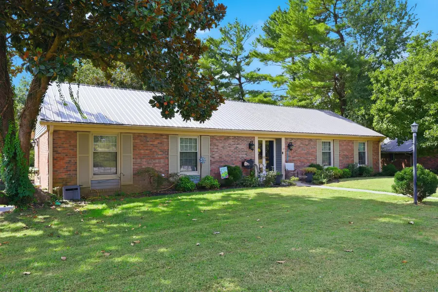 11 Warwick Lane, Frankfort, KY 40601 - #2