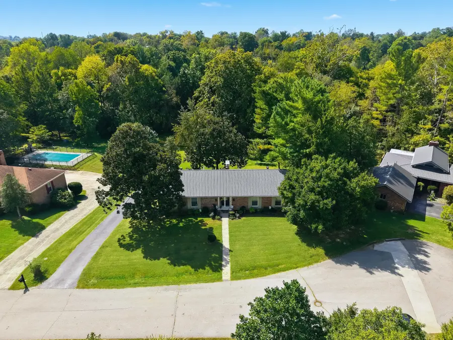 11 Warwick Lane, Frankfort, KY 40601 - #3