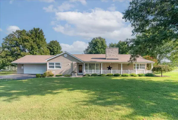 102 Maplewood Drive, Lancaster, KY 40444