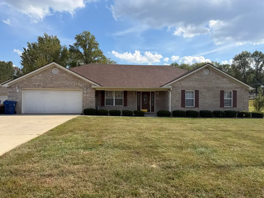 121 Ridgewood Drive, Somerset, KY 42503 - #2