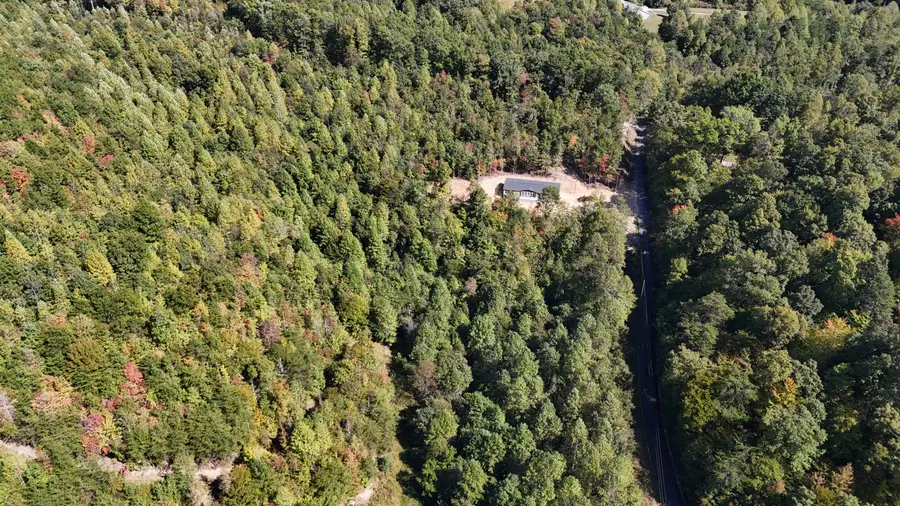 1072 Southern Oaks Road, London, KY 40741 - #2