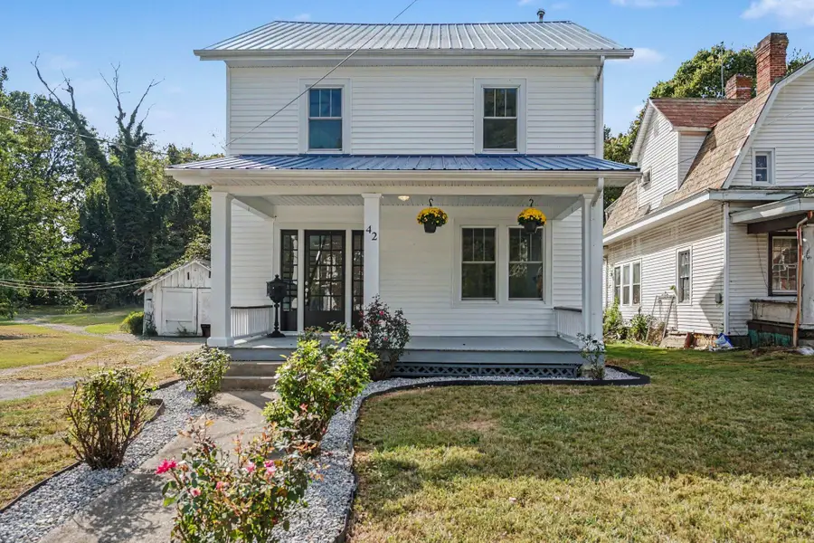 42 Samuels Avenue, Mount Sterling, KY 40353 - #2