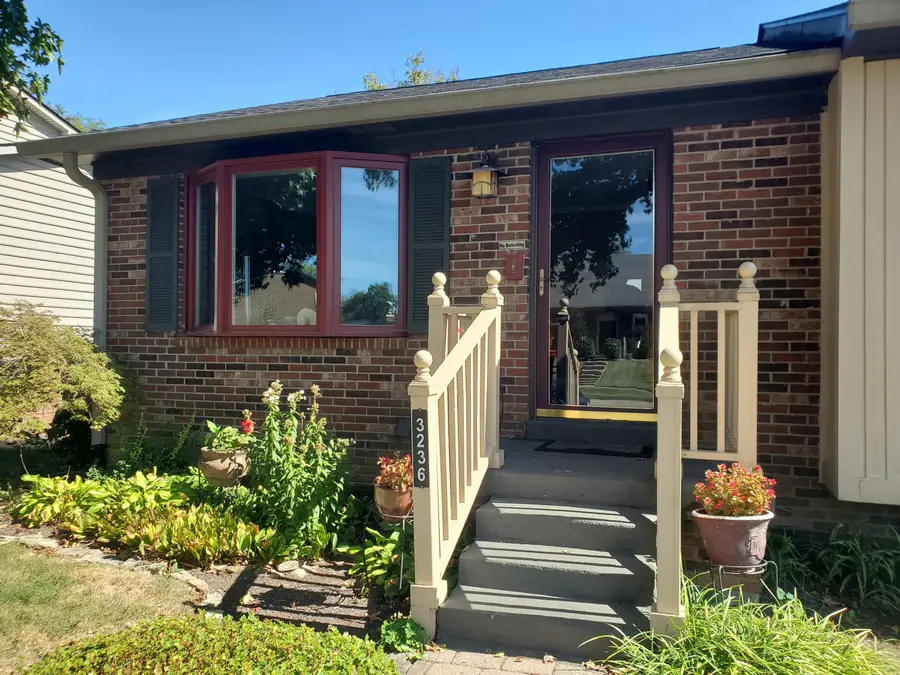 3236 Hunters Point Drive, Lexington, KY 40515 - #2