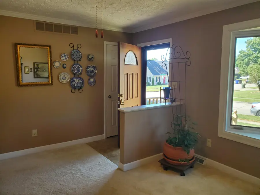 3236 Hunters Point Drive, Lexington, KY 40515 - #3