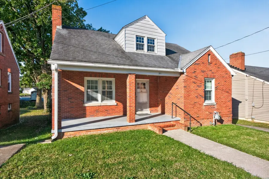 31 W 19th Street, Paris, KY 40361 - #2