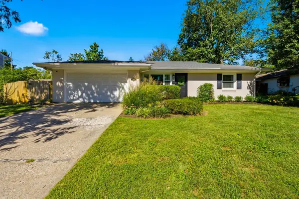 3475 Greentree Road, Lexington, KY 40517
