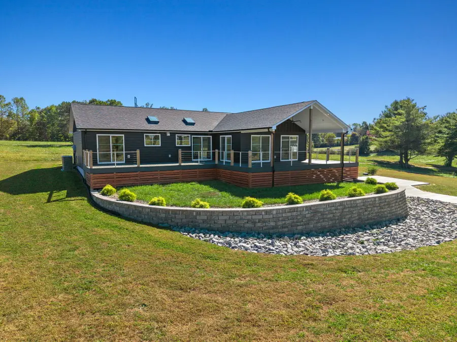 186 Lily Creek Resort Road, Jamestown, KY 42629 - #2