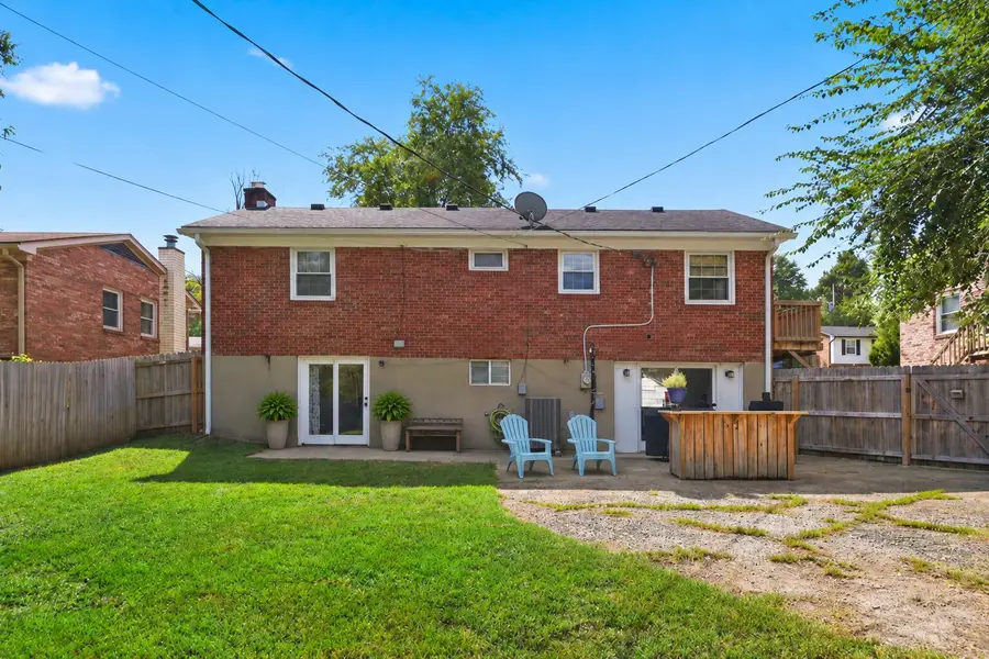 325 E Tiverton Way, Lexington, KY 40517 - #3