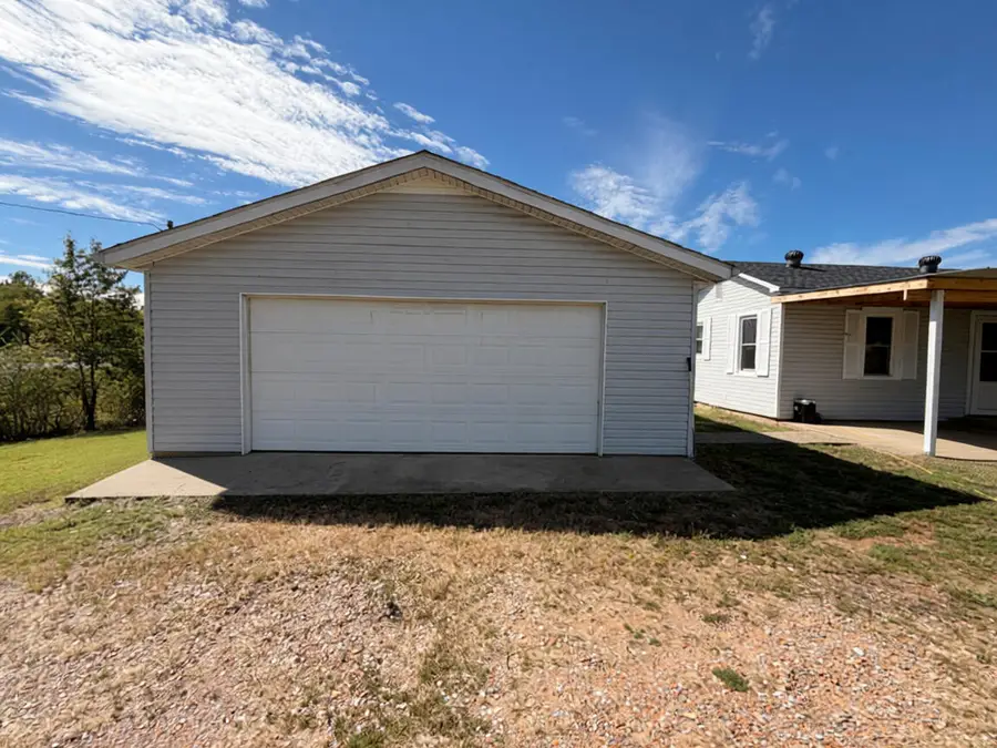4913 State Route 121 S, Mayfield, KY 42066 - #2