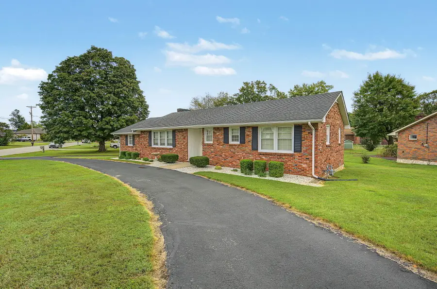 1144 Rodes Drive, Bowling Green, KY 42104 - #2