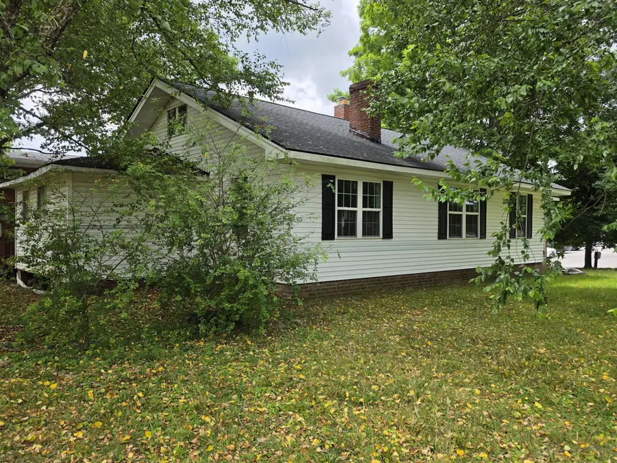 96 N 10th Street, Williamsburg, KY 40769 - #3