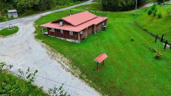 40 Cedgap Road, Louisa, KY 41230