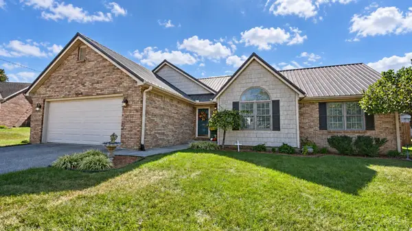 1048 Twelve Oaks Drive, Lawrenceburg, KY 40342