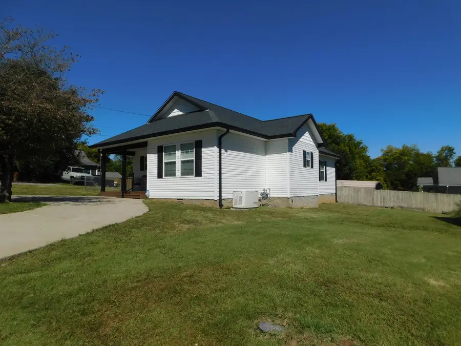 202 W Legion Drive, Princeton, KY 42445 - #3