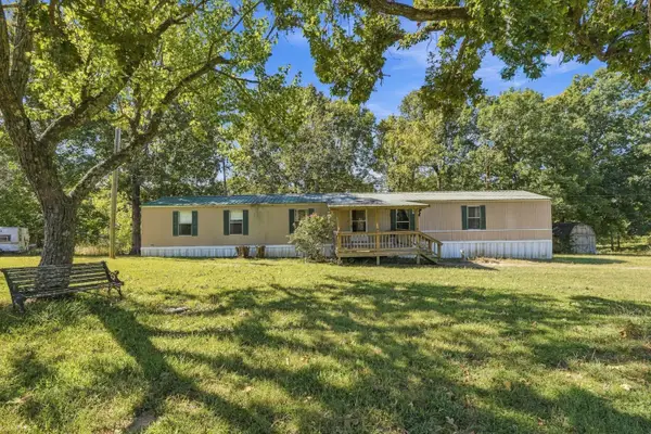 995 Jake Dukes Road, Grand Rivers, KY 42045