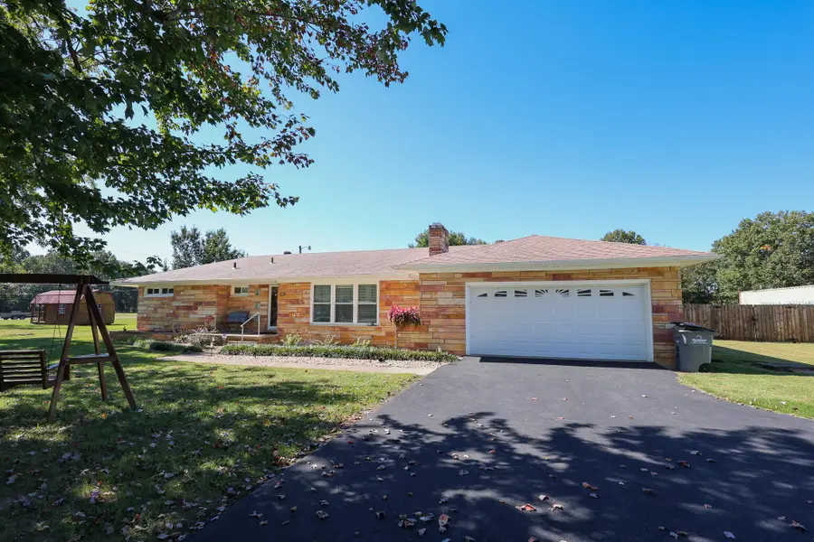 2145 Husband Road, Paducah, KY 42003 - #2