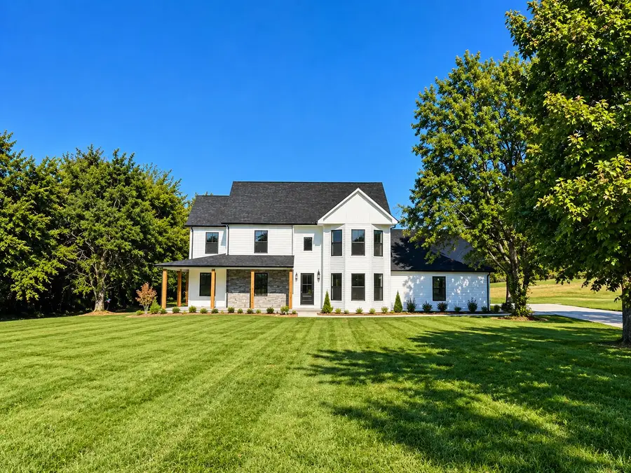 439 N Main Street, Salvisa, KY 40372 - #2