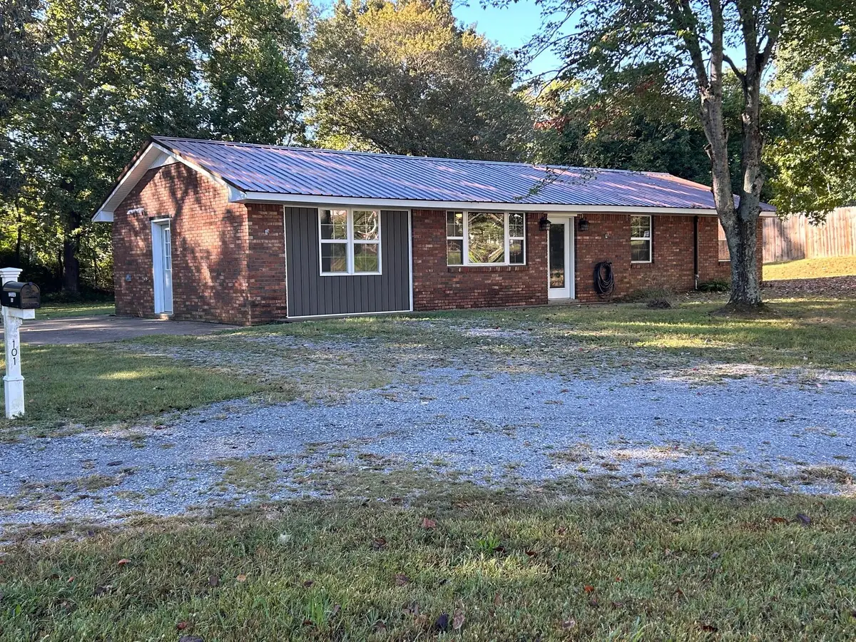 101 Gilbert Street, Hazel, KY 42049 - #1