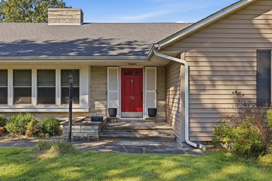 711 Pryor Street, Mayfield, KY 42066 - #3