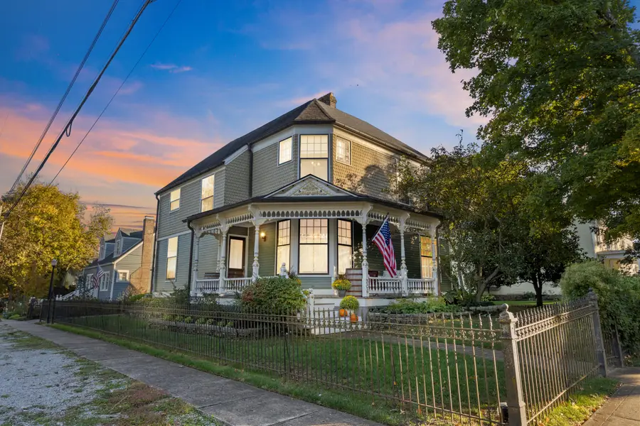 304 S Winter Street, Midway, KY 40347 - #2