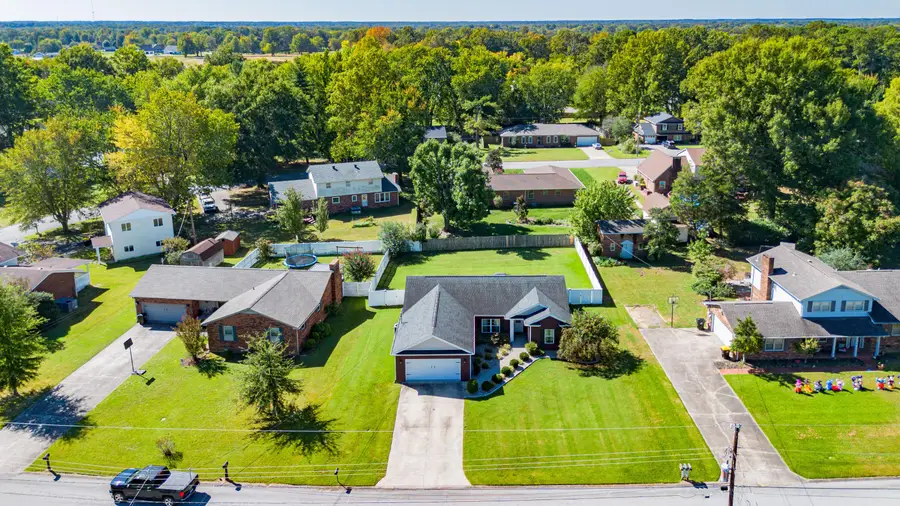 1709 Holiday Drive, Murray, KY 42071 - #3