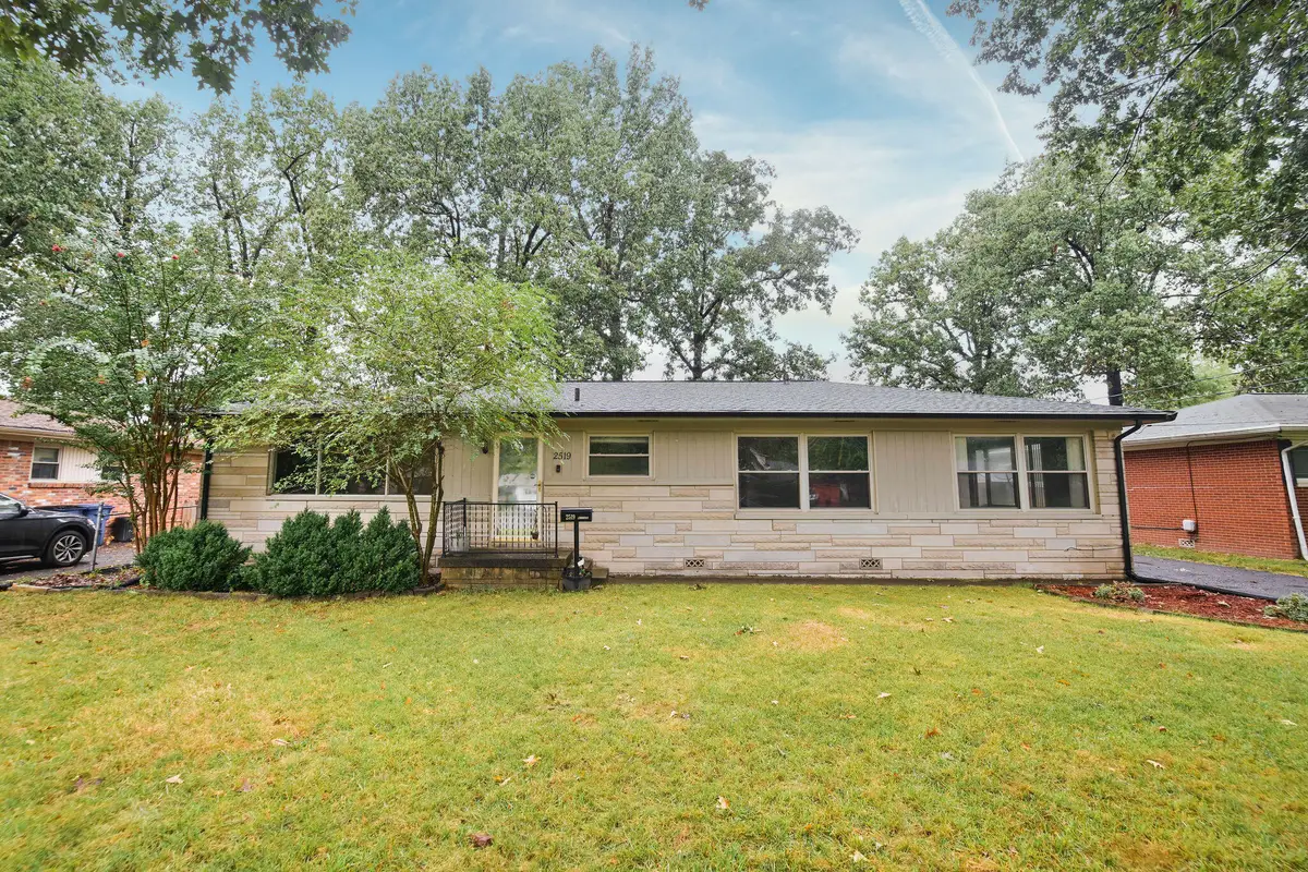 2519 Laclede Avenue, Paducah, KY 42001 - #1