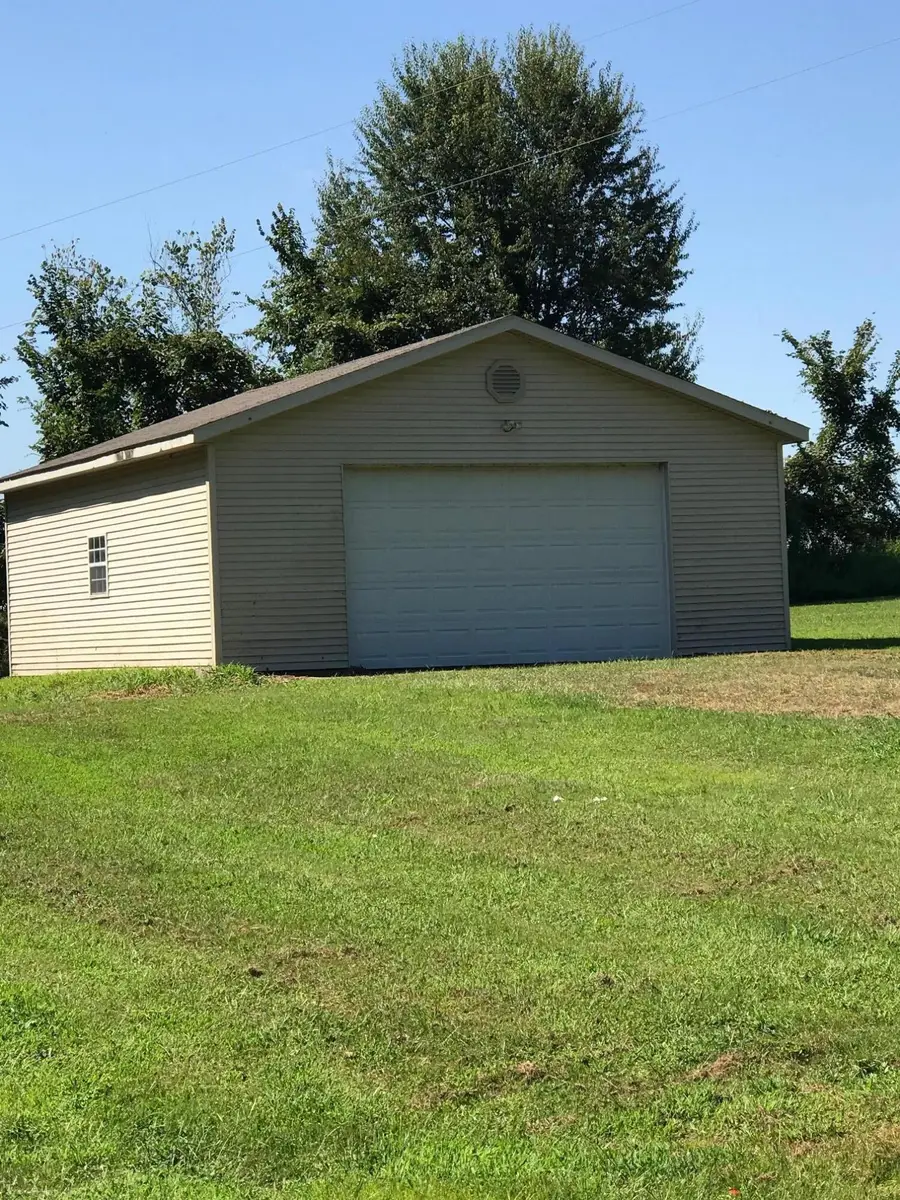 2728 State Route 688, Marion, KY 42064 - #2
