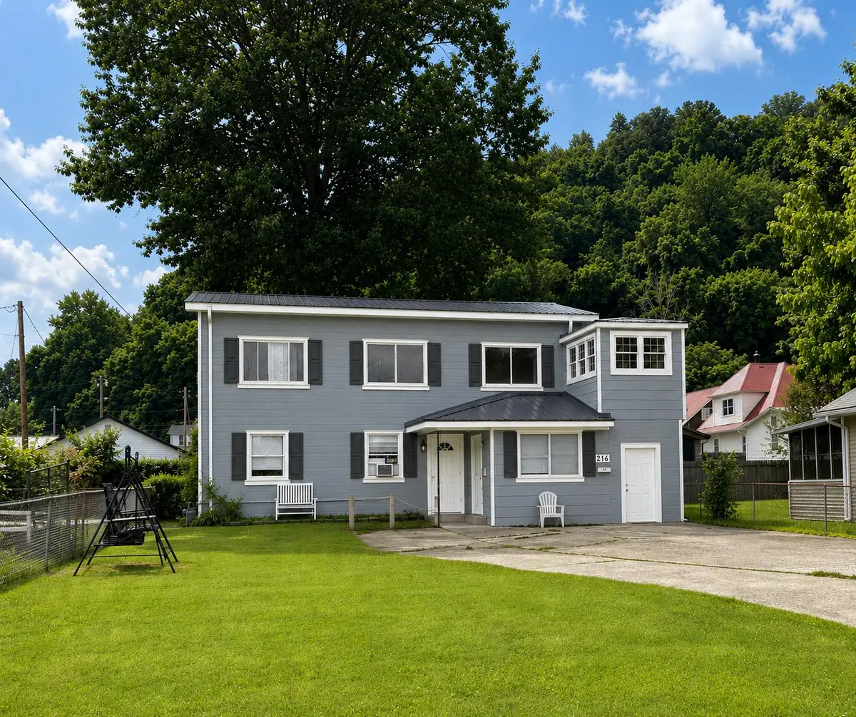 205 Frank Street, Paintsville, KY 41240 - #1