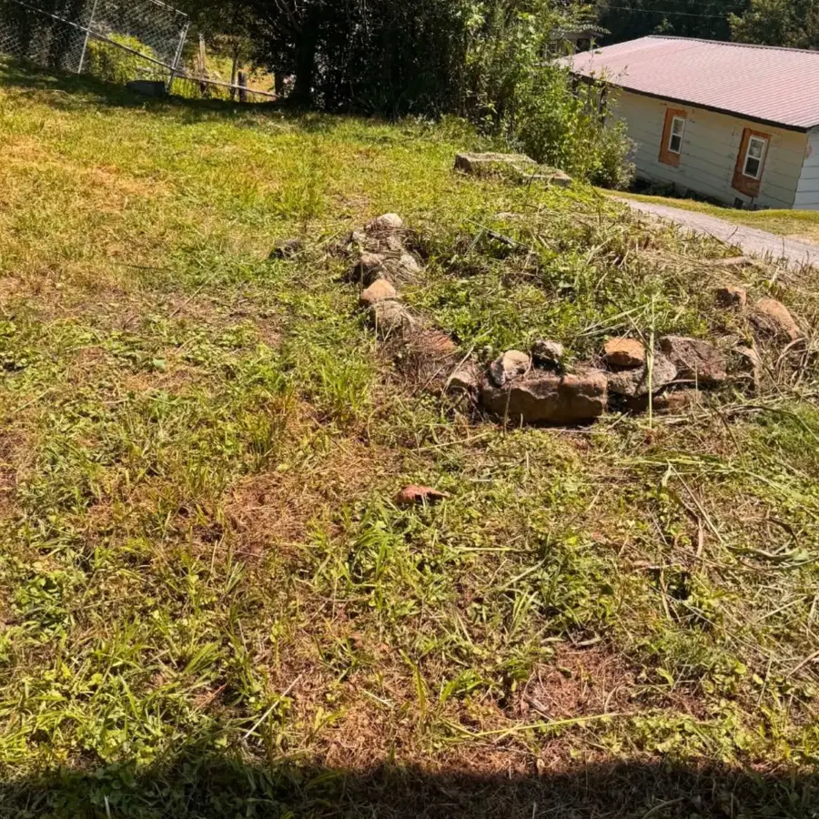 412 Bowen Lane, Inez, KY 41224 - #3