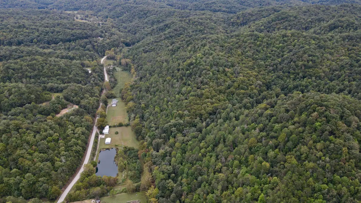 520 N 708 Highway, Beattyville, KY 41311 - #1
