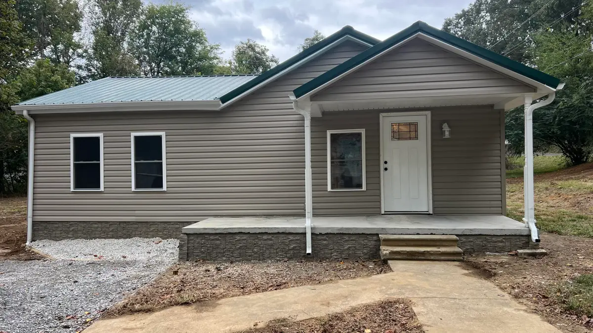 514 Pine Avenue, Calvert City, KY 42029 - #1