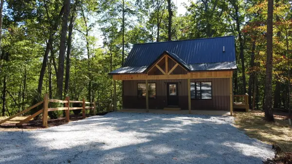 215  Lindsey Lane, Wellington, KY 40387