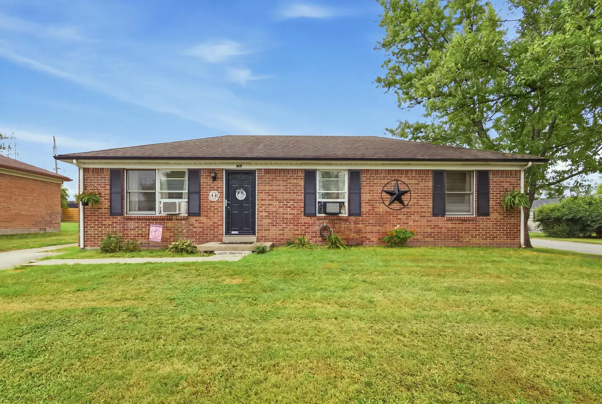 820 Hickory Hill Drive, Nicholasville, KY 40356 - #1