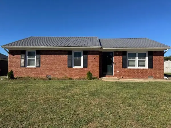 27 Spruce Drive, Cynthiana, KY 41031