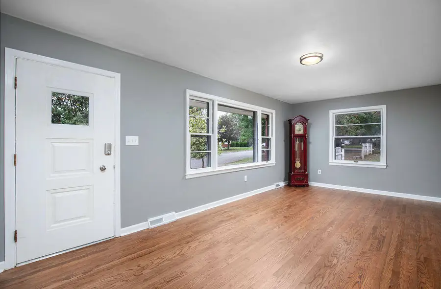 3044 Lynnwood Drive, Paris, KY 40361 - #2