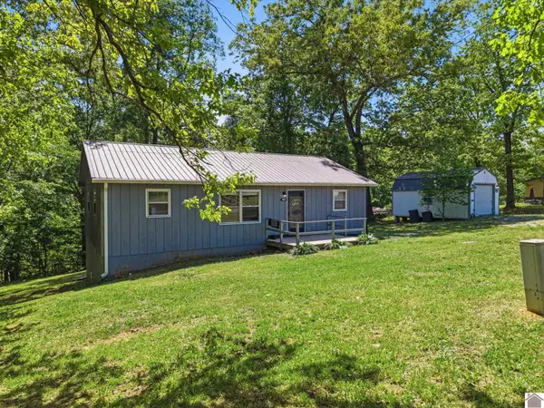 1939 Rockcastle Road, Cadiz, KY 42211