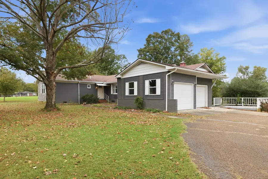 605 Macedonia Street, Mayfield, KY 42066 - #2