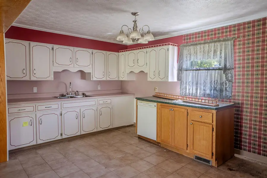 2628 Falcon Road, Salyersville, KY 41465 - #2