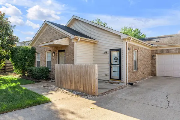 520 Goldon Trophy Trail, Lexington, KY 40514