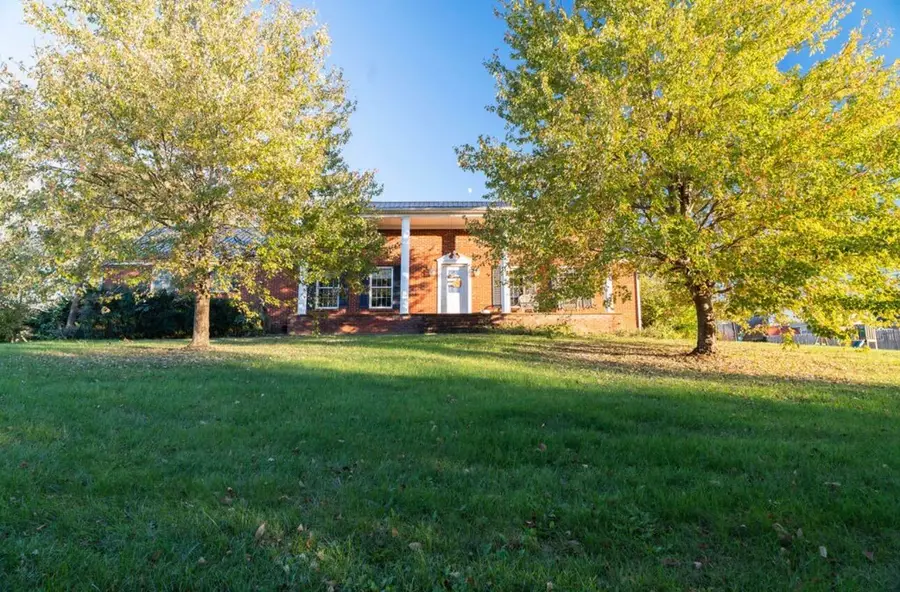 105 Bradford Drive, Cynthiana, KY 41031 - #2