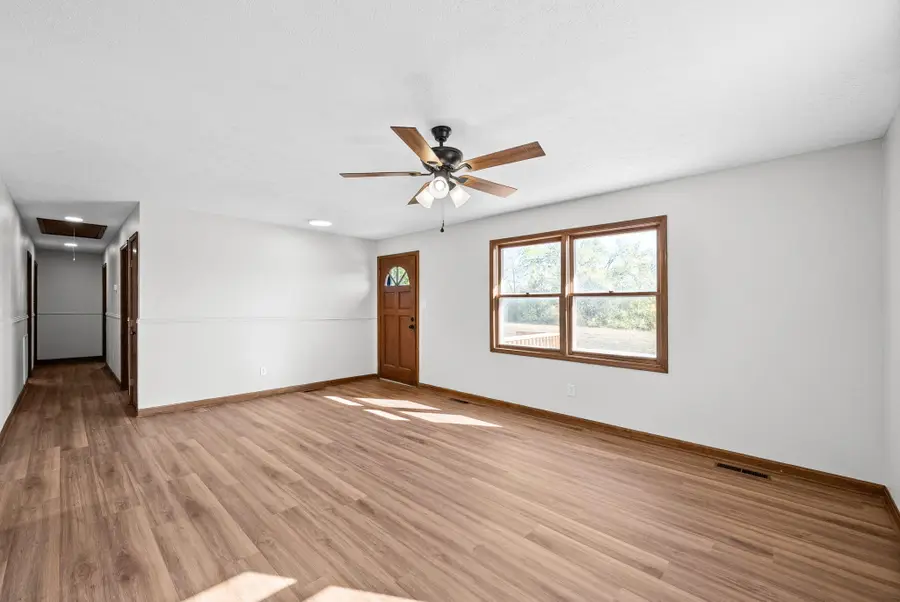305 Dink Embrys Buttermilk Road #1, Hopkinsville, KY 42240 - #2
