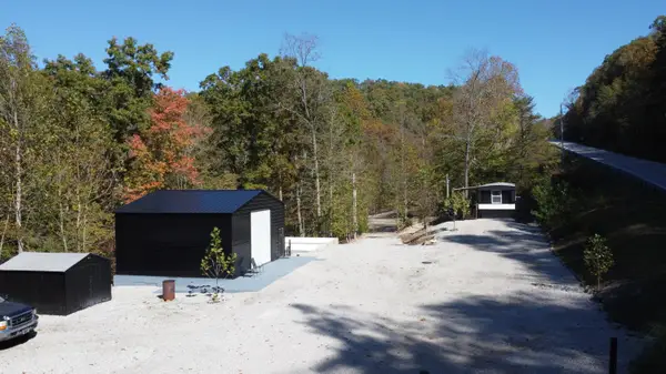 8588 Kentucky 1274, Wellington, KY 40387