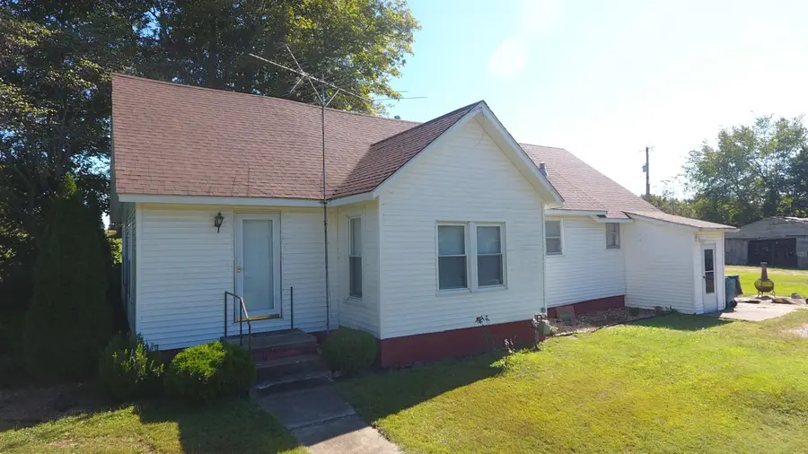 6319 Paducah Road, Kevil, KY 42053 - #3