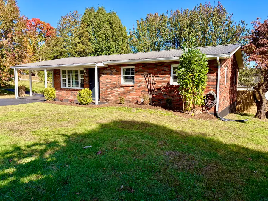 111 Burdine Street, Somerset, KY 42501 - #3