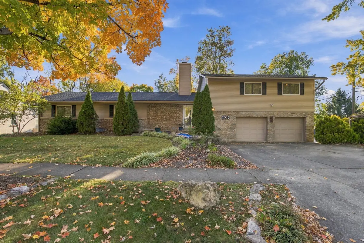 898 Della Drive, Lexington, KY 40504 - #1