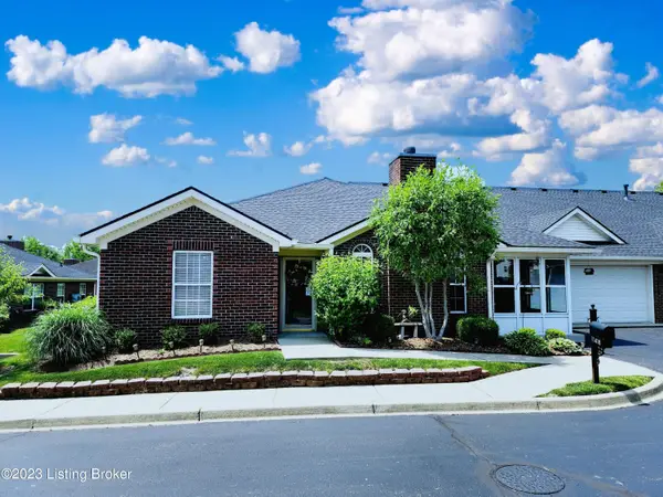 11418 Ridge Lake Dr, Louisville, KY 40272