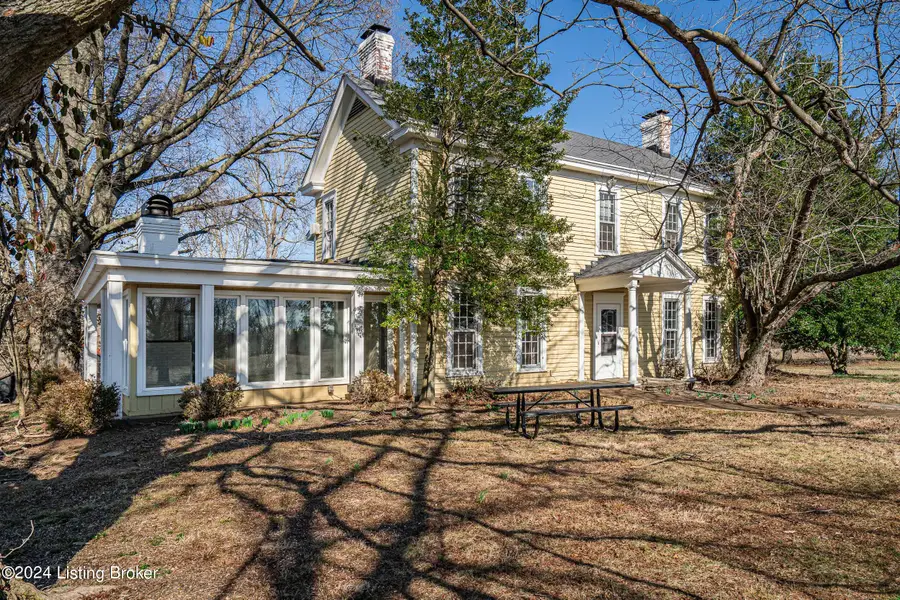 8221 Wolf Pen Branch Rd, Prospect, KY 40059 - Image #2