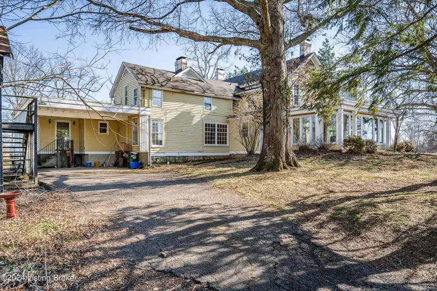 8221 Wolf Pen Branch Rd, Prospect, KY 40059 - Image #3