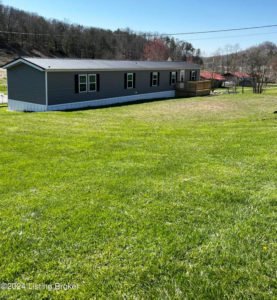 252 Jerrica Leigh Ln, Stanton, KY 40380 - Image #3