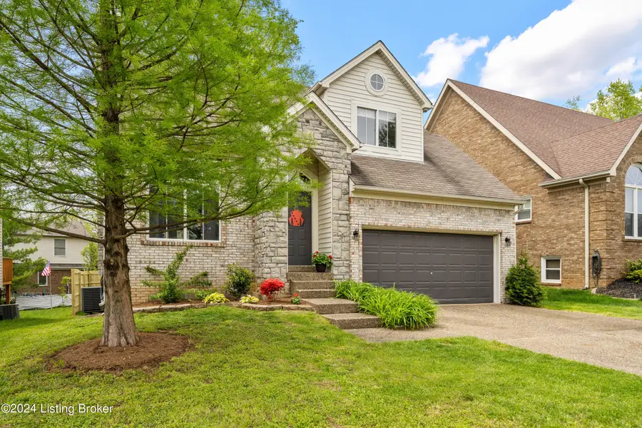 8705 Chelmer Ln, Louisville, KY 40220 - Image #2